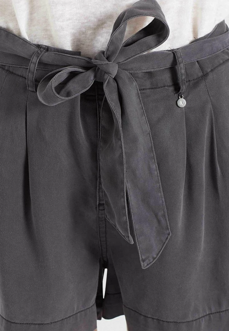 Khujo INDIRA Short Grau Gewaschen Femme 9 Khujo INDIRA Short Grau Gewaschen Femme – Image 7