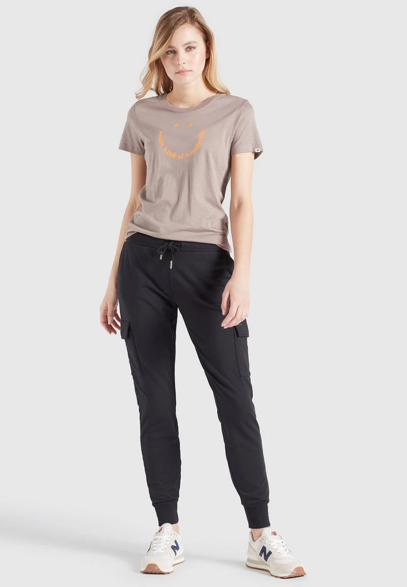 Khujo FRANCESCA SMILE T Shirt Imprimé Graubraun Femme 9 Khujo FRANCESCA SMILE T Shirt Imprimé Graubraun Femme – Image 7