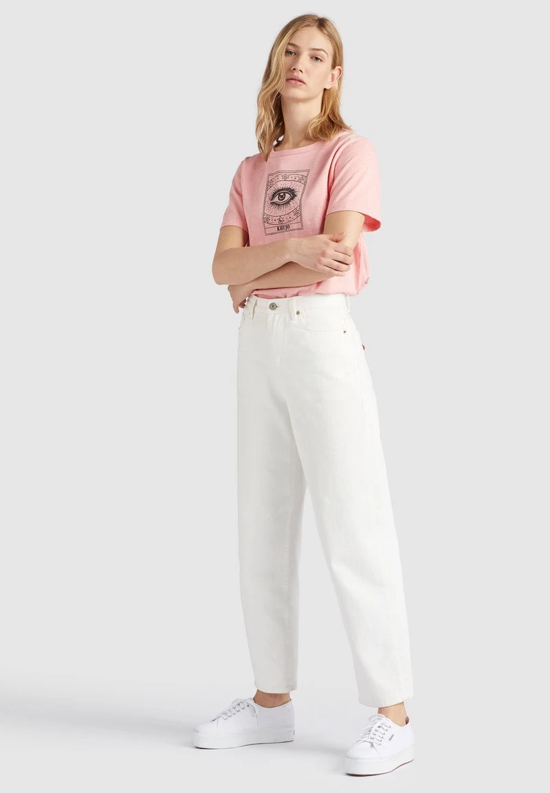 Khujo HELA T Shirt Imprimé Rosa Femme 4 Khujo HELA T Shirt Imprimé Rosa Femme – Image 2