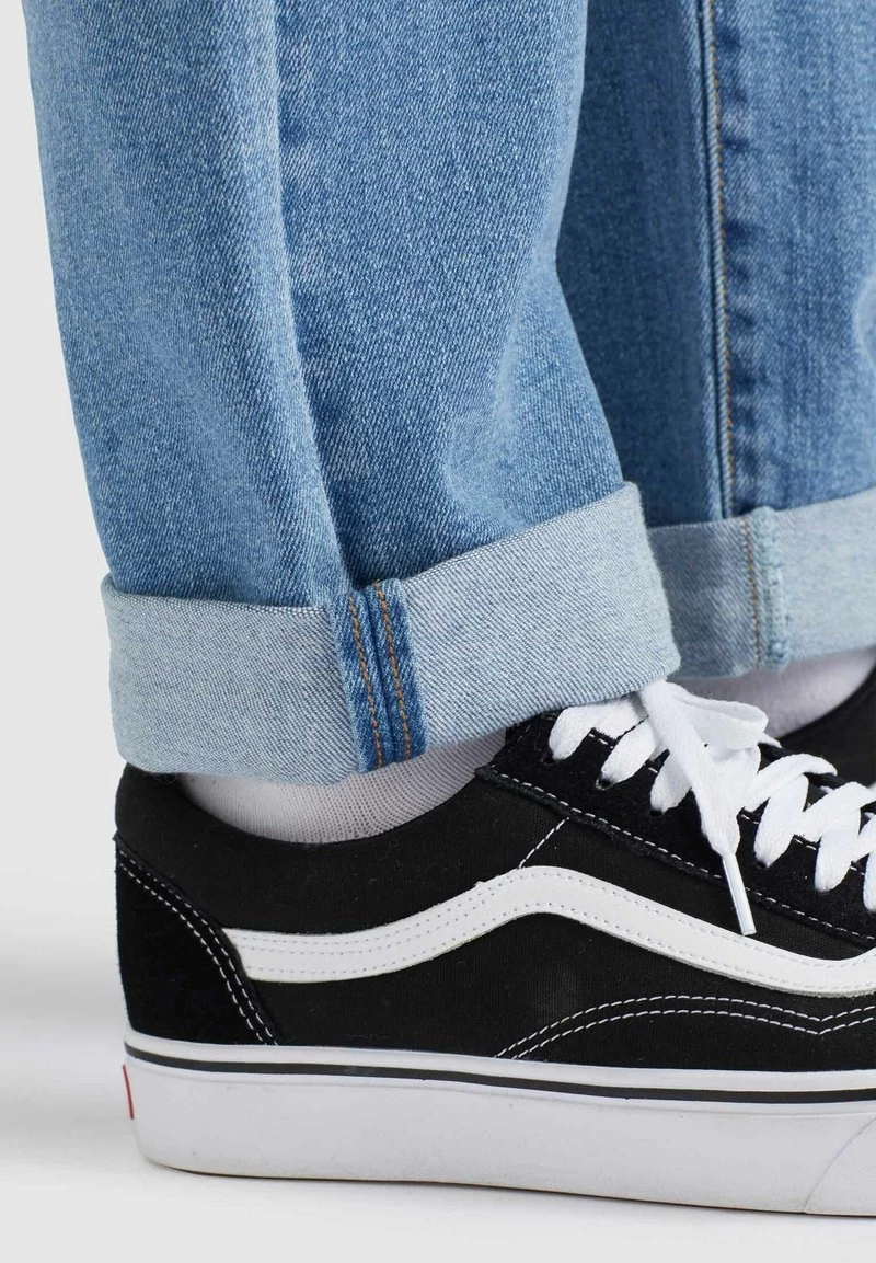 Khujo MANFRED Jean Droit Light Indigo Homme 7 Khujo MANFRED Jean Droit Light Indigo Homme – Image 5