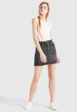 Khujo VIRGO Débardeur Apricot Femme -khujo Soldes a6611173c04c44928179e6a988a51074