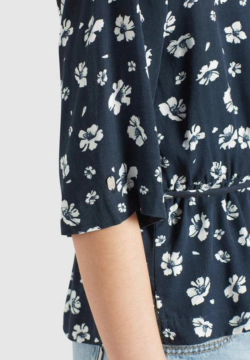 Khujo Femme RINALDA Blouse Blau Weiß Geblümt 10 Khujo Femme RINALDA Blouse Blau Weiß Geblümt – Image 8