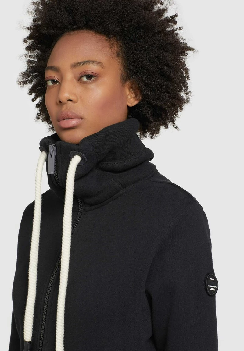 Khujo Femme Sweat à Capuche Zippé Schwarz 7 Khujo Femme Sweat à Capuche Zippé Schwarz – Image 5