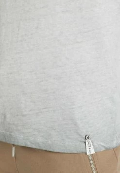 Khujo Femme BARU T Shirt Basique Grau 21 Khujo Femme BARU T Shirt Basique Grau -khujo Soldes f8a342d7d8024af8b8f80f72fab9a531